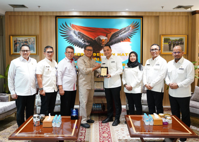 Walikota Eva : Sinkronisasi Kebijakan Pemerintah Daerah dan Pemerintah Pusat Penting Untuk Kemajuan Indonesia