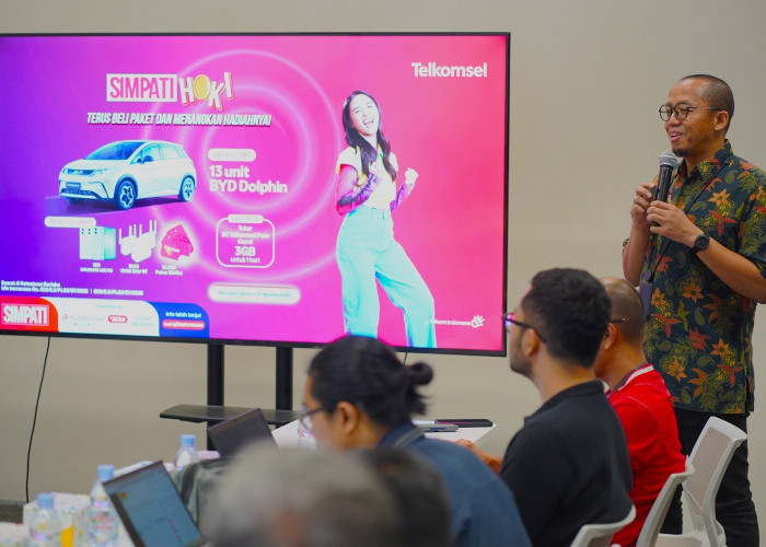 Hari Pelanggan Nasional, Telkomsel Umumkan 13 Pemenang Mobil Listrik BYD Dolphin Grand Prize SIMPATI HOKI