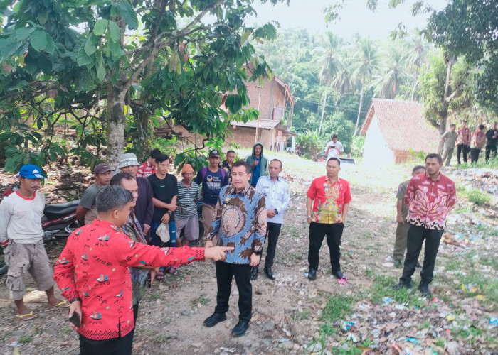 Bupati Tinjau Kerusakan Bendungan di Desa Bunut - Trimulyo dan Segera Lakukan Upaya Perbaikan