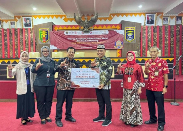 OJK Lampung Gelar Sosialisasi Literasi dan Inklusi Keuangan untuk Mahasiswa di Metro