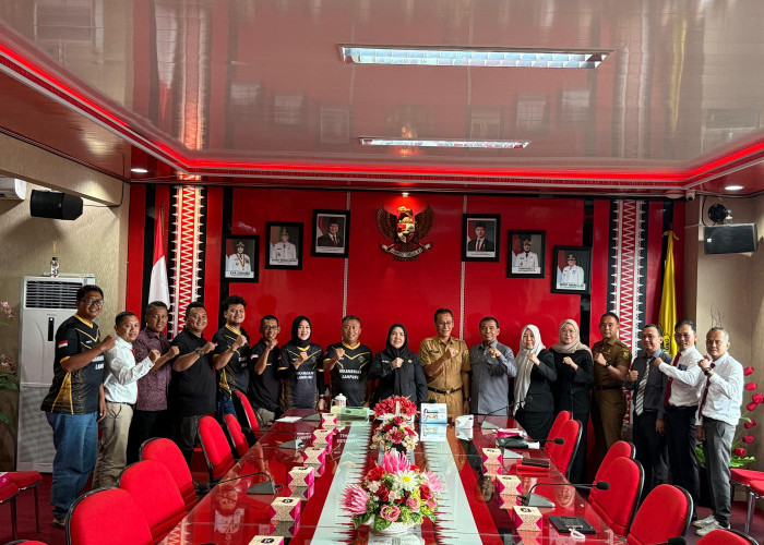 SIKAMBARA - Pemkot Bandarlampung Jalin Sinergitas Majukan Sepakbola Lampung 