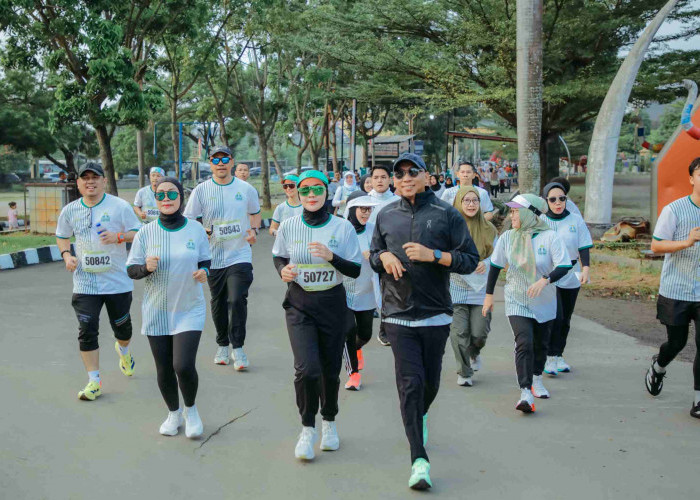 Gubernur Lampung dan Ketum BPP Hipmi Meriahkan Half Marathon 2026, Ribuan Pelari Padati PKOR Way Halim
