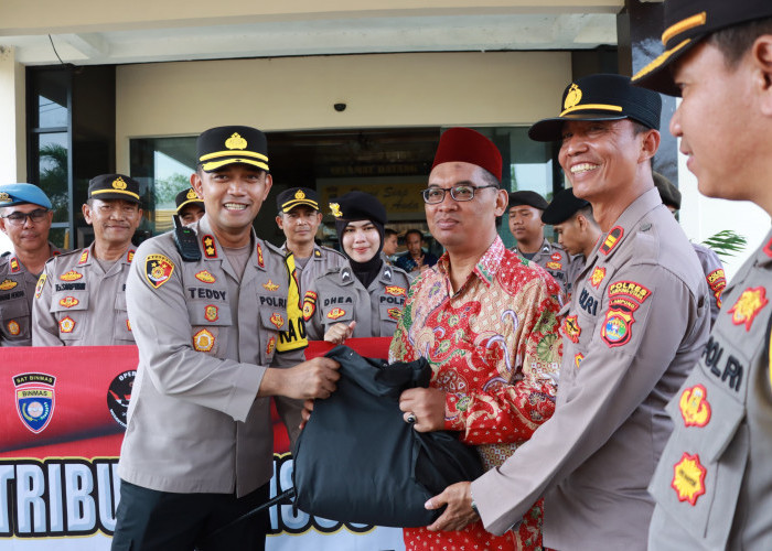 Polres Lampura Saluran Bantuan Sosial Nusantara Cooling System Pilkada Serentak 2024