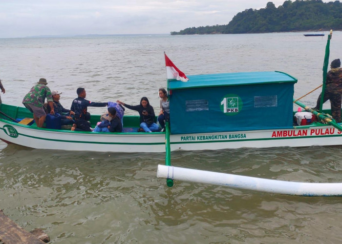 Warga Pulau Sebesi Lamsel Akhirnya Punya Ambulans Laut