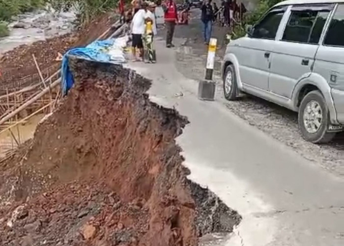 Jalan Lintas Liwa-Krui Amblas, Kendaraan Roda Enam Dilarang Melintas
