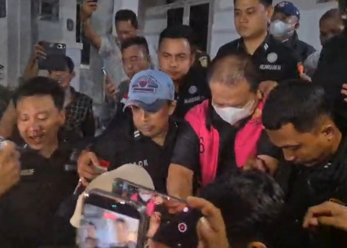 Mangkir Berujung Tersangka! Eks Gubernur Lampung Arinal Djunaidi Resmi Ditahan