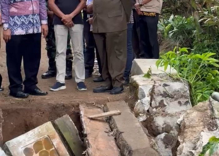 Atasi Jembatan Ambrol di Gisting Atas, Bupati Instruksikan BPBD Bangun Jembatan Darurat!