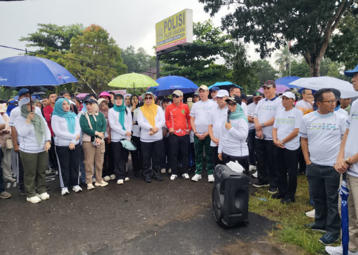 Ribuan Warga Padati Sukadana, Bupati Ela: Jalan Sehat Perkuat Silaturahmi dan Semangat Pembangunan