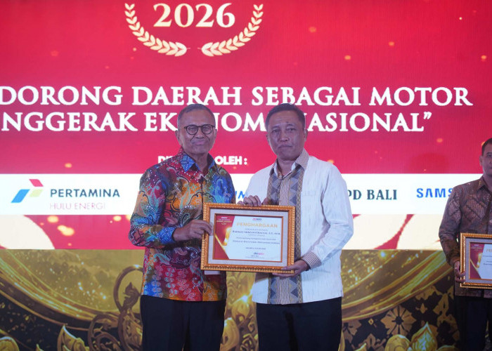 Gubernur Mirza Raih Penghargaan Nasional Top Regional Leader Awards 2026 Yang Diselenggarakan Disway