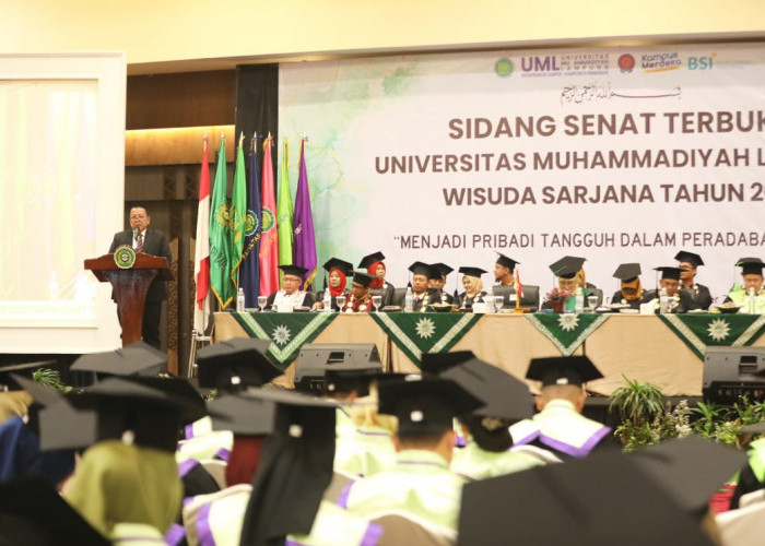  Gubernur Harap Wisudawan Jadi Penggerak dan Pelopor Pembangunan