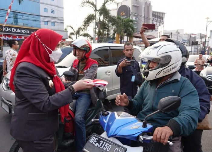 Pemkot Bandar Lampung akan Bagikan 10 Ribu Bendera Merah Putih