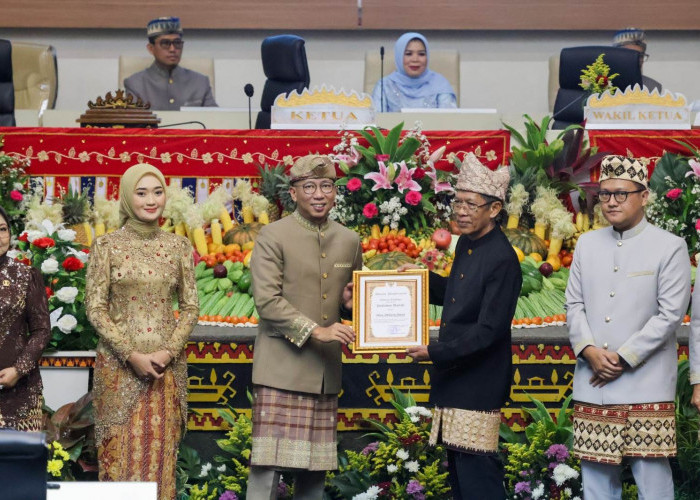 Gubernur Mirza Tetapkan Wan Abdurachman Sebagai Pahlawan Daerah