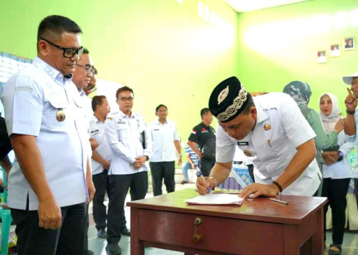 Tegaskan Komitmen Benahi TPAS Karangrejo, Wali Kota Metro Teken Kesepakatan Bersama Warga