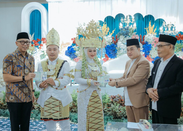 31 Pasangan Ikuti Nikah Massal Begawi Cinta Lampung, Gubernur Mirza Tekankan Agama dan Dialog dalam Rumah Tang