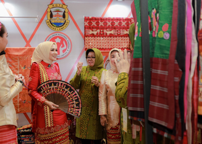 INACRAFT 2026, Ketua Dekranasda Lampung Targetkan Wastra Tapis-UMKM Lokal Tembus Pasar Global