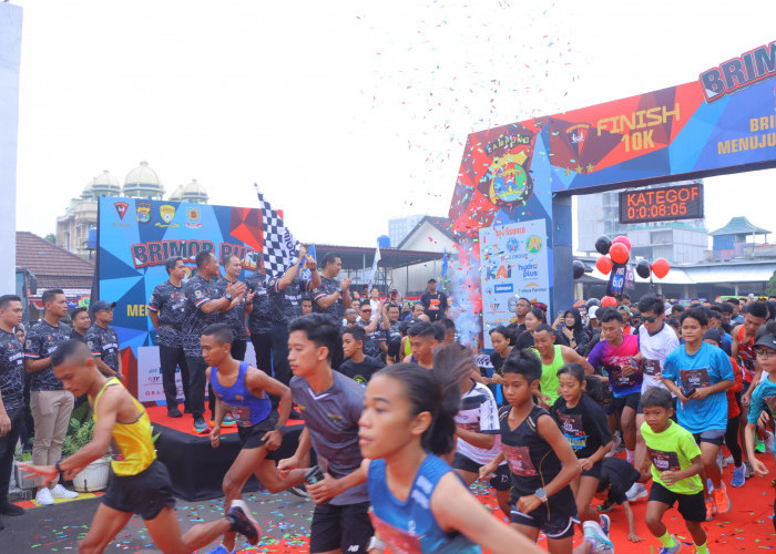 Semarak Brimob Run 2024: Ribuan Peserta Meriahkan HUT Brimob Ke-79 di Lamp