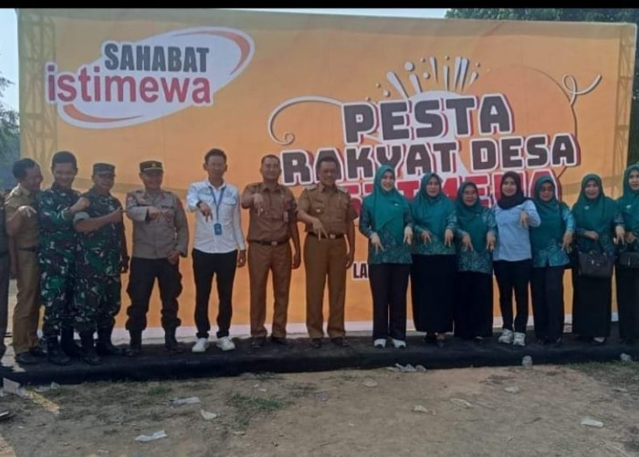 Bupati Lampura Hadiri HUT Ke 52 Desa Gedung Makripat. 