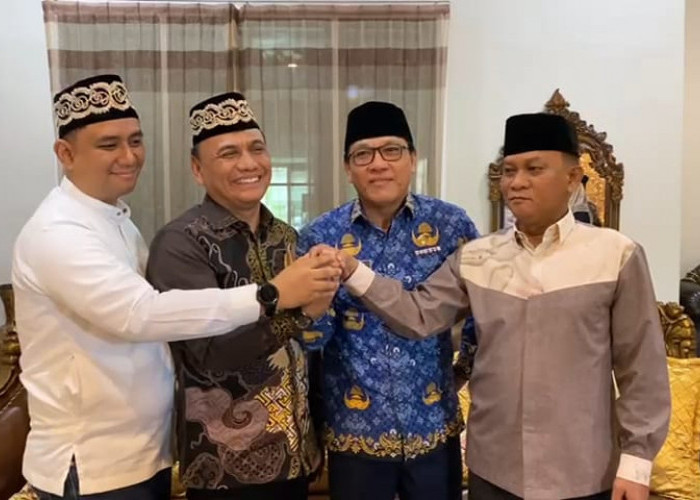 Silaturahmi ke Lamban Agung, Bambang-Rafieq Disambut Wahdi-Qomaru