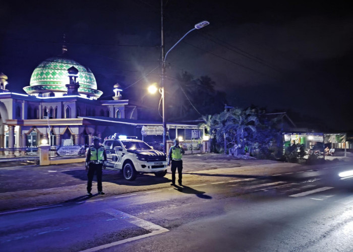 Sat Lantas Polres Pesawaran Tingkatkan Keamanan Malam Hari Lewat Patroli Blue Light di Jalur Strategis