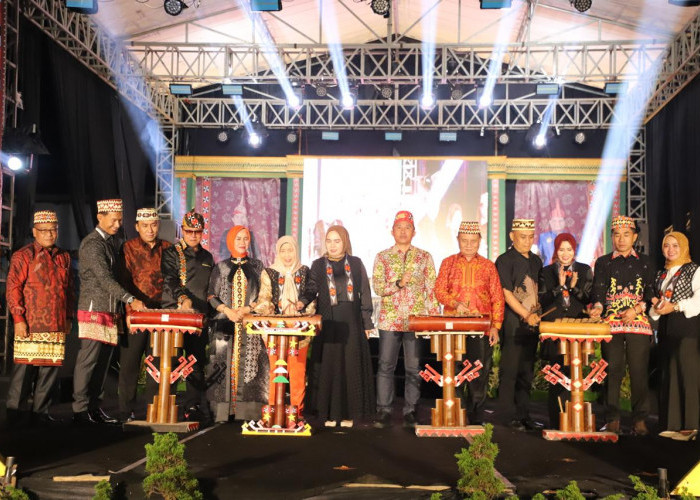 Sukses Digelar Selama Dua Hari, Festival Skala Bekhak Akhirnya Ditutup Parosil Mabsus