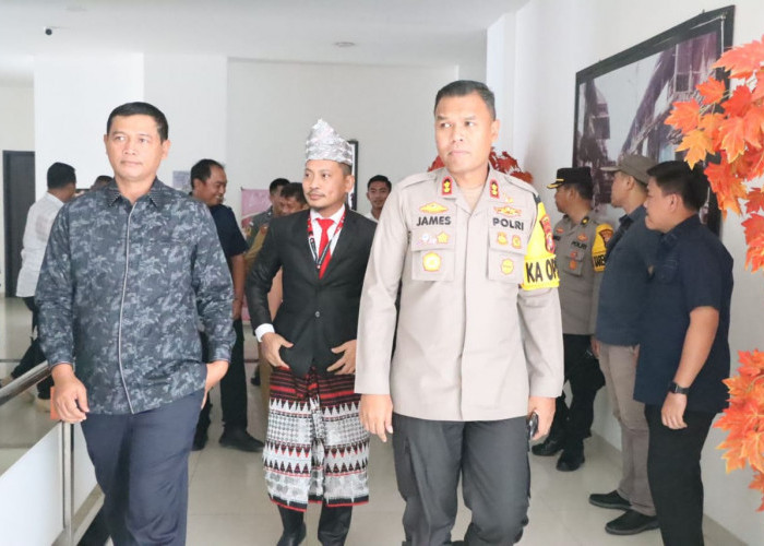 Polres Tulangbawang Gelar Pengamanan Secara Ketat Rapat Pleno Hasil Pemilu 2024 Tingkat Kabupaten.