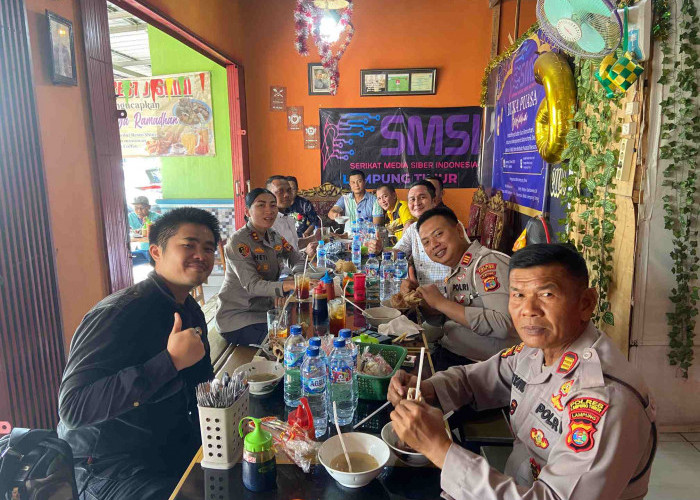 Kapolres Lamtim AKBP Heti Patmawati Beserta PJU Nikmati Bakso Tulang di Kedai Resto Shini