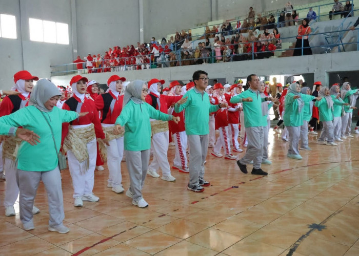 Semarak HUT Ke 80 RI, Pemkab Lampura Gelar Lomba Senam Kreasi Antar Instansi 