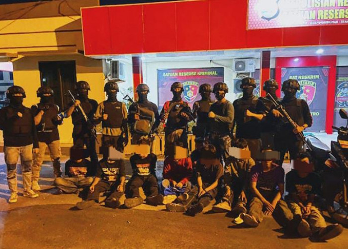 Delapan Remaja Bersenjata Tajam Diamankan Tim CRT Polres Kota Metro