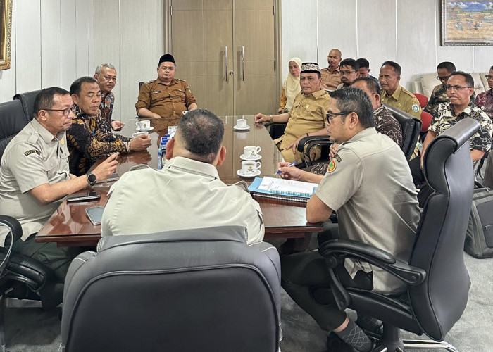 Wali Kota Metro Absen di Pandangan Umum Fraksi DPRD, Picu Polemik, Begini Aturannya 