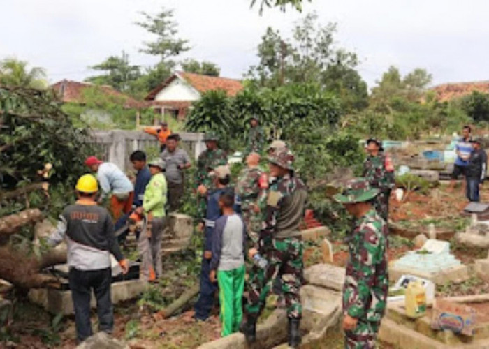 Dandim 0412/LU Pimpin Korve Pasca Amukan Puting Beliung