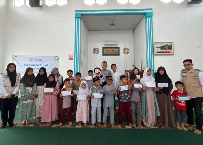 Rayakan Milad ke-20, YBM PLN Tebar Kebahagiaan melalui Dongeng Ceria dan Santunan