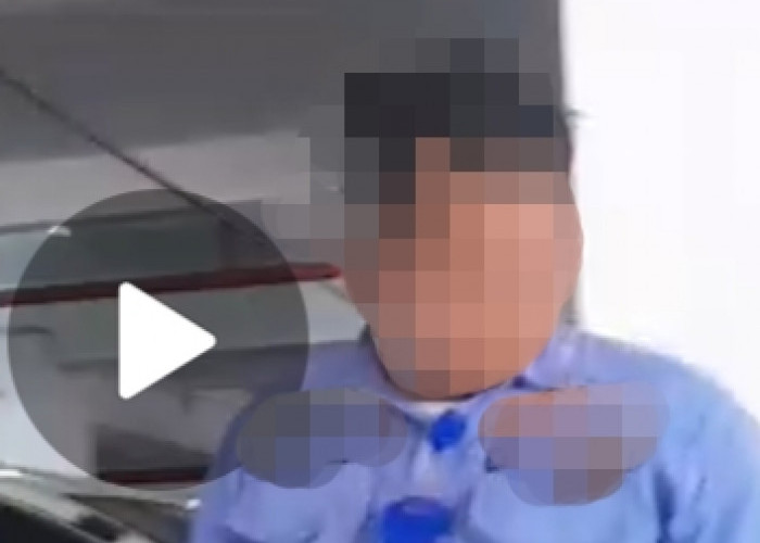 Diduga Oknum Pegawai Disdukcapil Kota Bandar Lampung Lakukan Pungli Pembuatan KTP Untuk Disetor Keatasan