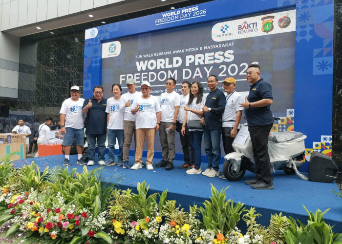Di Bawah Bayang Disrupsi Digital, Pers Tetap Menjadi Ruang Verifikasi Publik