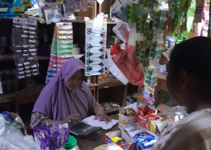 Toko Grosir Di Desa Mergodadi Pesawaran Yang Jual Rokok Ilegal Diduga Dibekingi Aparat