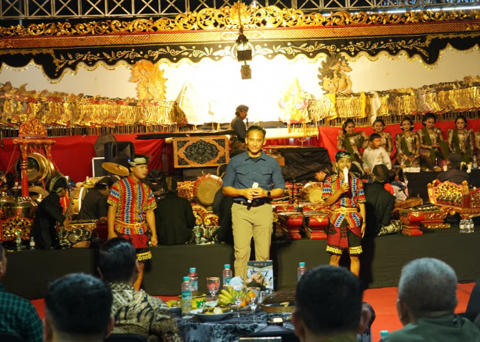 Danrem 072/Pamungkas Hadiri Wayang Kulit HUT ke-61 Yonif 403, Tegaskan Komitmen Lestarikan Budaya