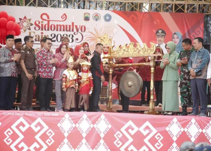 Bupati Nanang  Buka Gebyar UMKM Sidomulyo