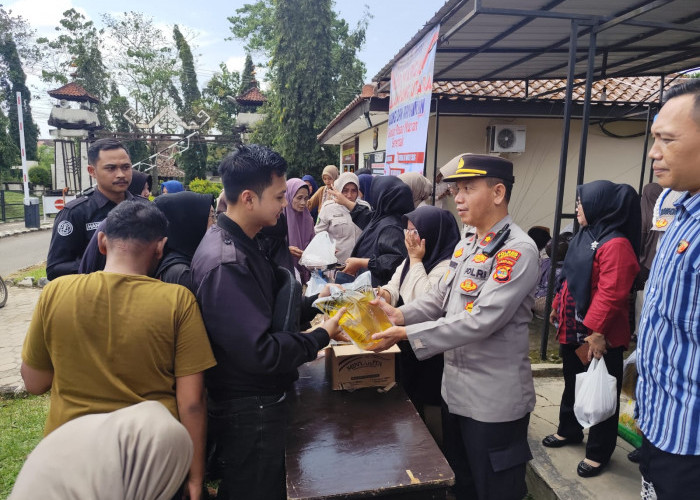 Polres Lampung Utara Gelar Pasar Murah Jelang Idul Fitri
