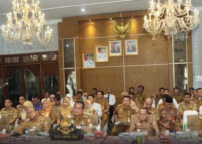 Pj. Bupati Lampung Utara Hadiri Zoom Asistensi dengan Tim Irjen Kemendagri.