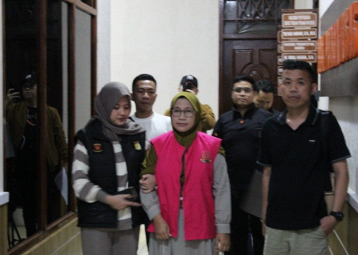 Tim Gabungan Kejari Lampung Tengah Tangkap Terpidana Koruptor Yang 8 Tahun Buron