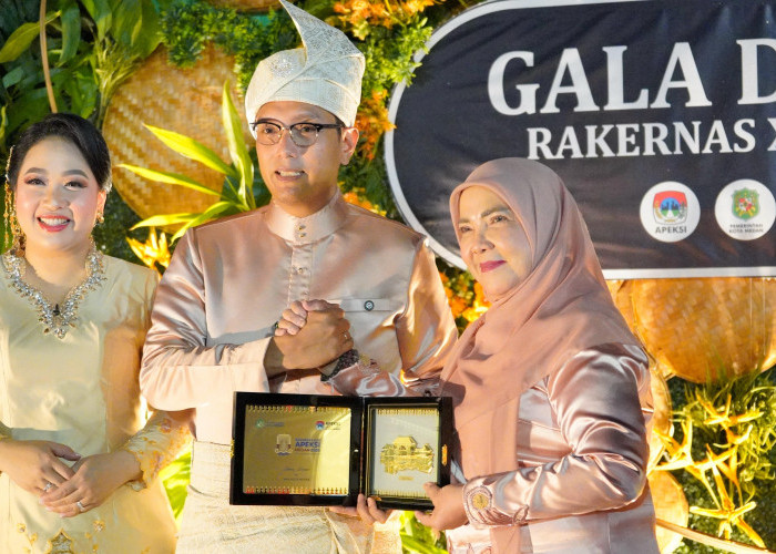 Walikota Eva Hadiri Rakernas XVIII APEKSI di Medan
