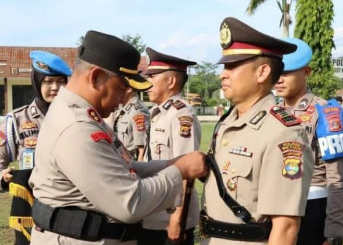 Jabatan Kabag SDM Polres Waykanan dan Kapolsek Umpu Semenguk Resmi Diserahterimakan 