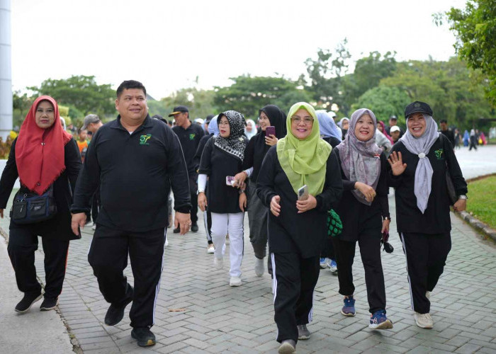 UIN RIL Gelar Jalan Sehat Meriahkan Dies Natalis ke-57 dan HAB ke-80