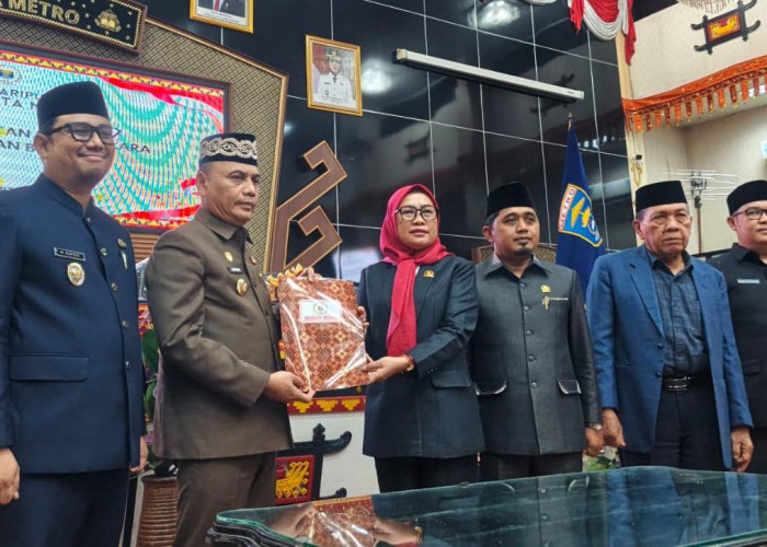 Ketok Palu! Raperda Perubahan APBD Kota Metro 2026 Resmi Disetujui