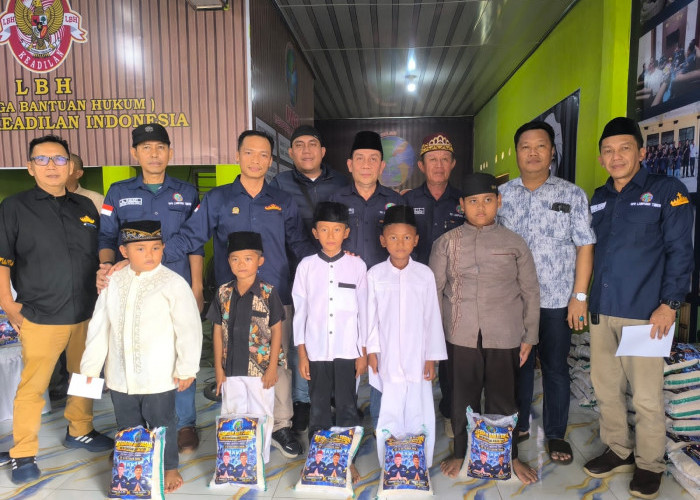 Peduli Sesama dan Wujud Syukur, PD IWO Lamtim Santuni Anak Yatim Piatu dan Duafa