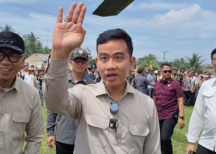 Kunjungan Wapres RI, Gibran ke Lamtim Disambut Keluhan Jalan Rusak dan Harapan Kenaikan Gaji ASN
