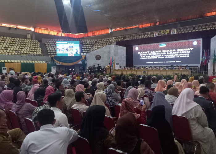 Unila Kukuhkan 11 Profesor Berbagai Bidang Ilmu