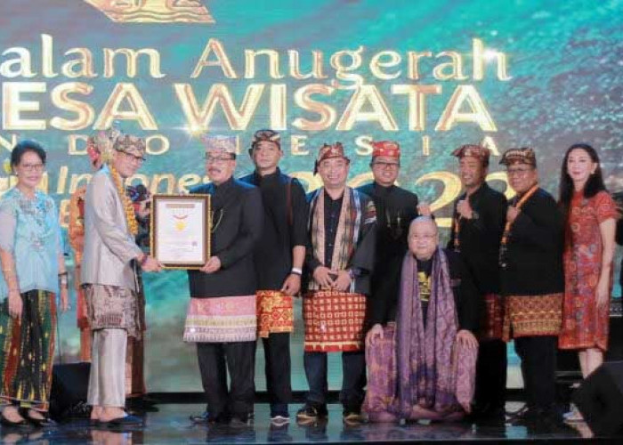 Desa Kelawi Bakauheni Raih Juara 2  Nasional ADWI dan RRaih Rekor MURI 