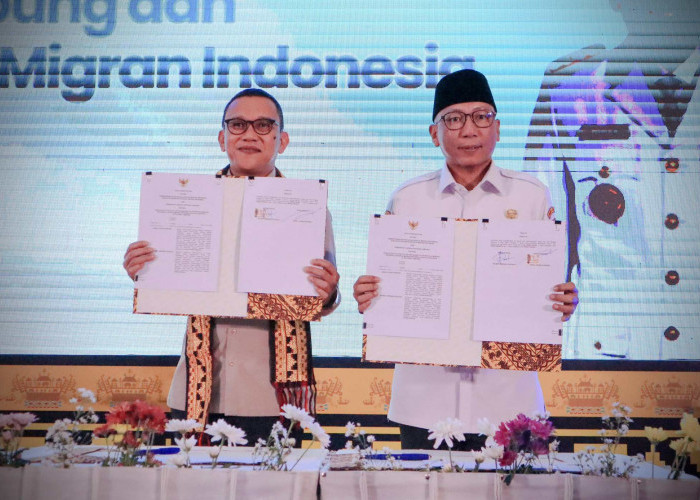 Menteri P2MI dan Gubernur Lampung Teken MoU Program Kelas Migran Vokasi