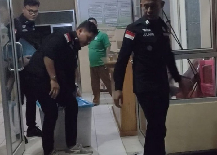 Kejari Lampung Timur Geledah Kantor DLHPPKP, Sita Berkas Dugaan Korupsi Proyek Jalan Rp24 Miliar