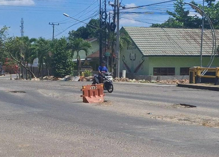 Jembatan Budi Utomo Kota Metro Rusak Berat, Warga Nantikan Perbaikan
